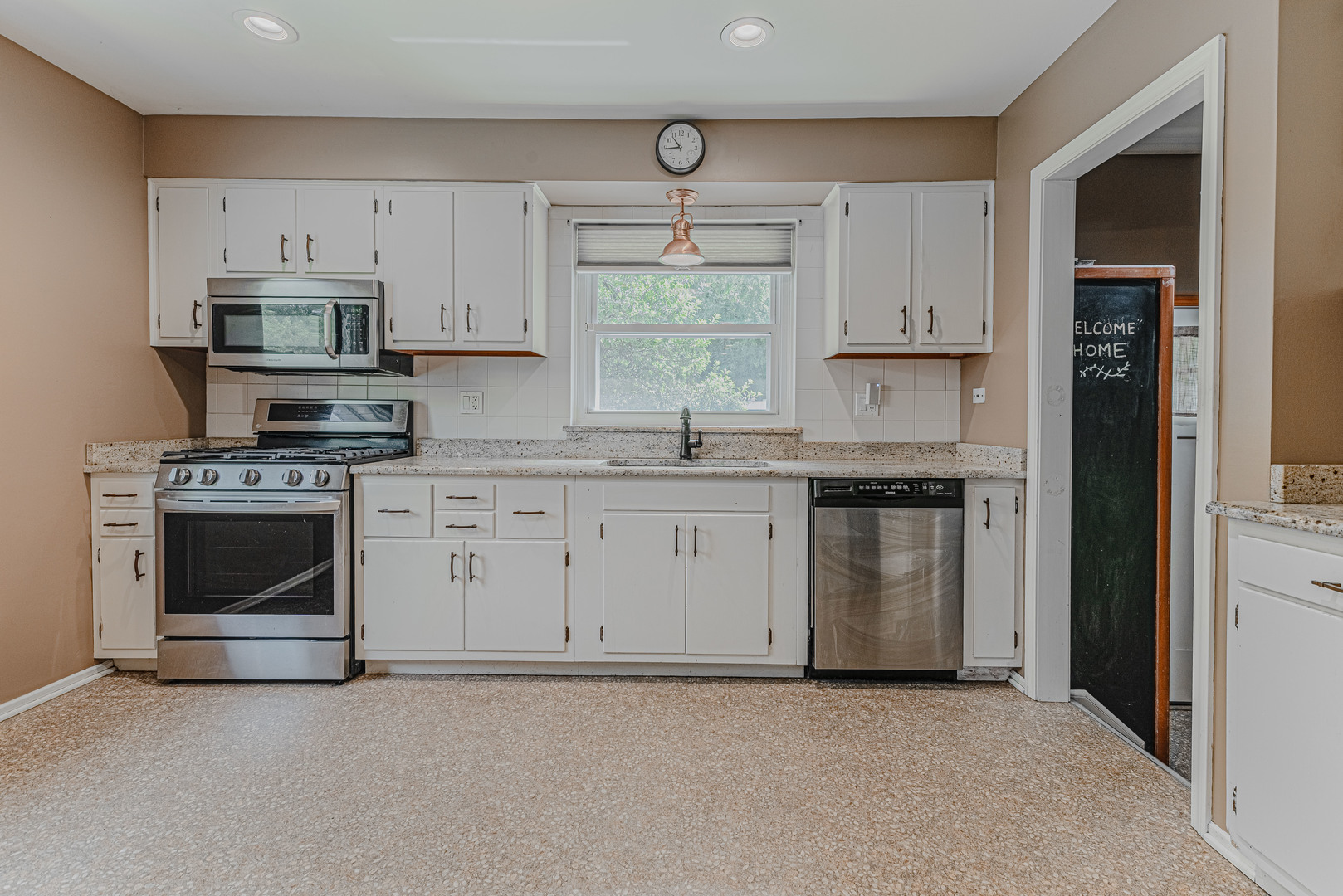 101 N Yale Avenue, Arlington Heights, IL 60005