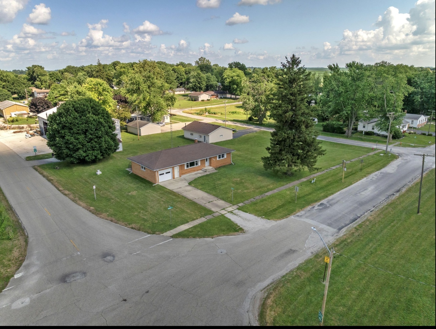 200 S Madison Street, Towanda, IL 61776