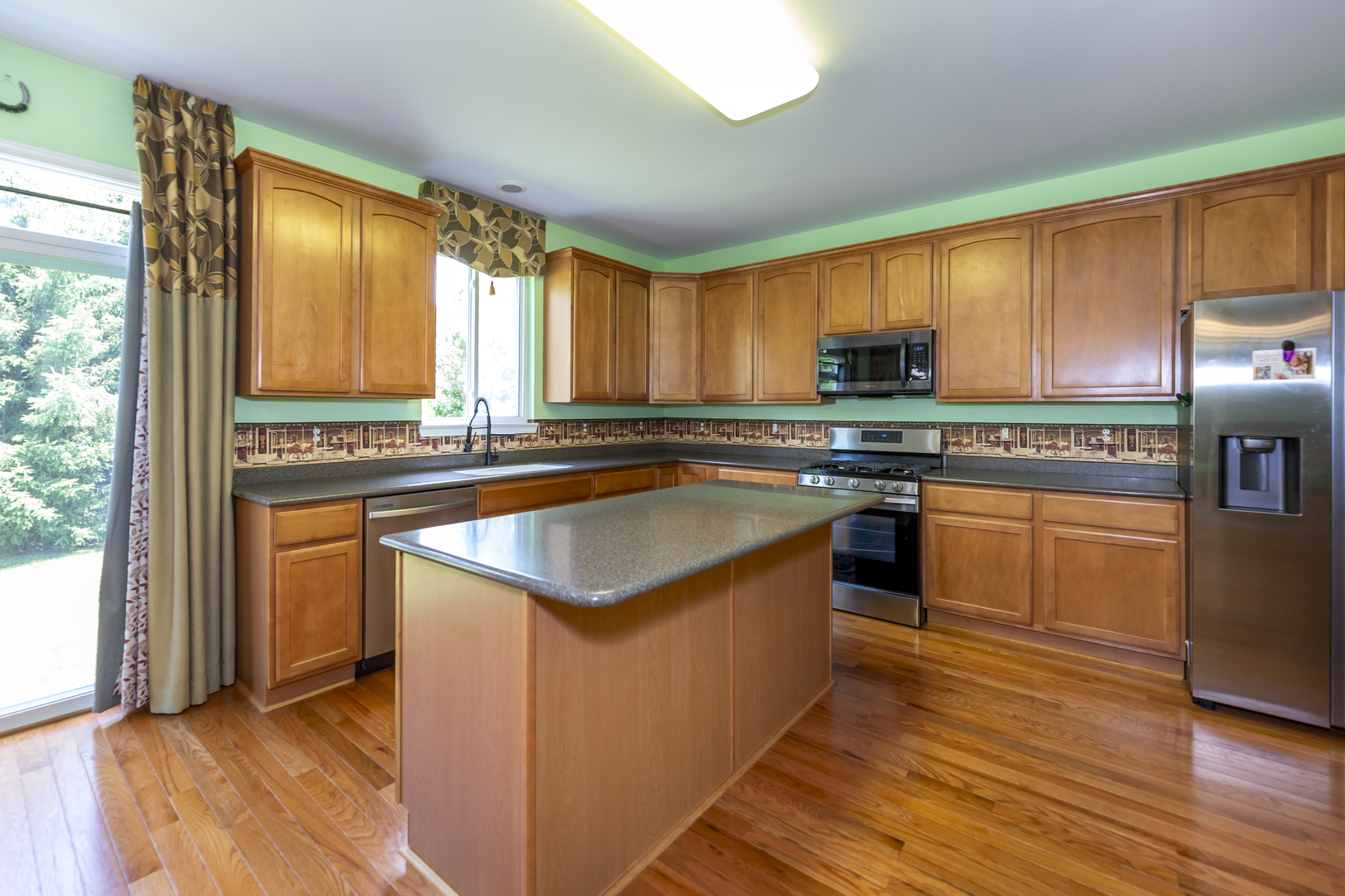 220 STEARN Drive, Genoa, IL 60135