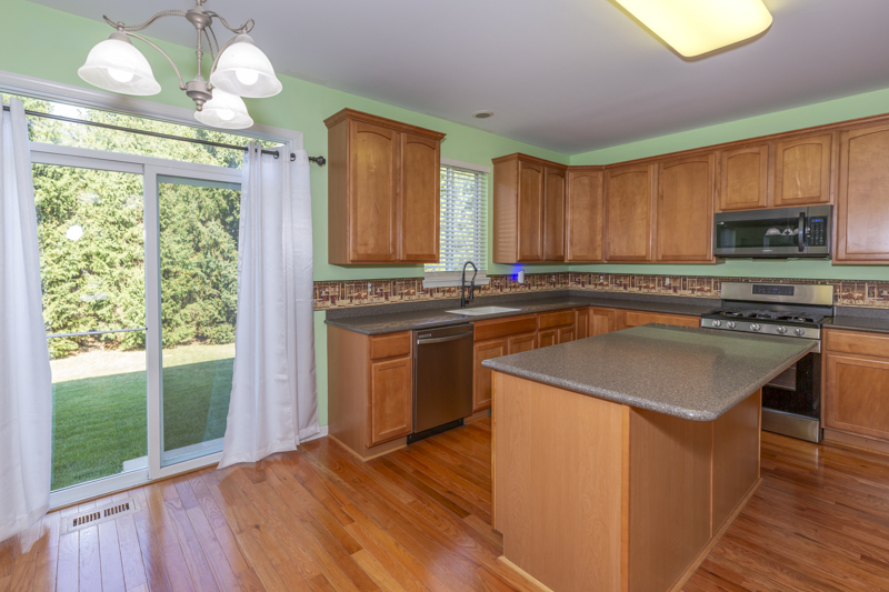 220 STEARN Drive, Genoa, IL 60135