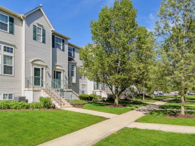 1944 Grandview Place, Montgomery, IL 60538