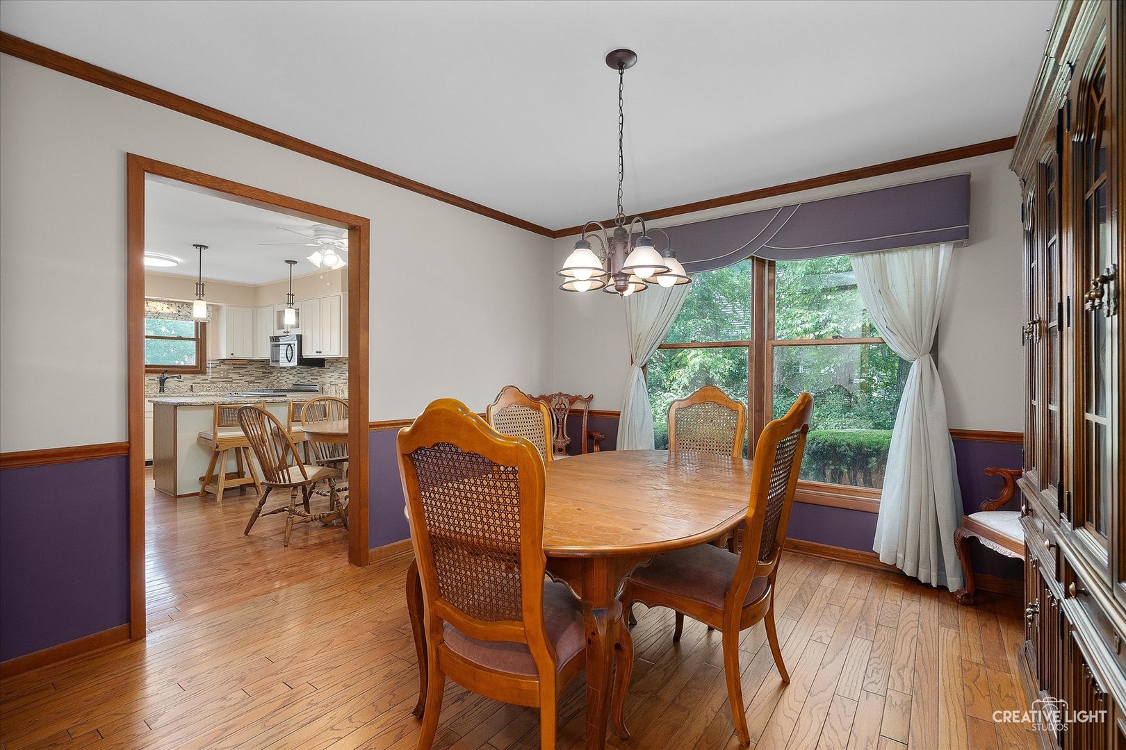 567 Roxbury Drive, Naperville, IL 60565