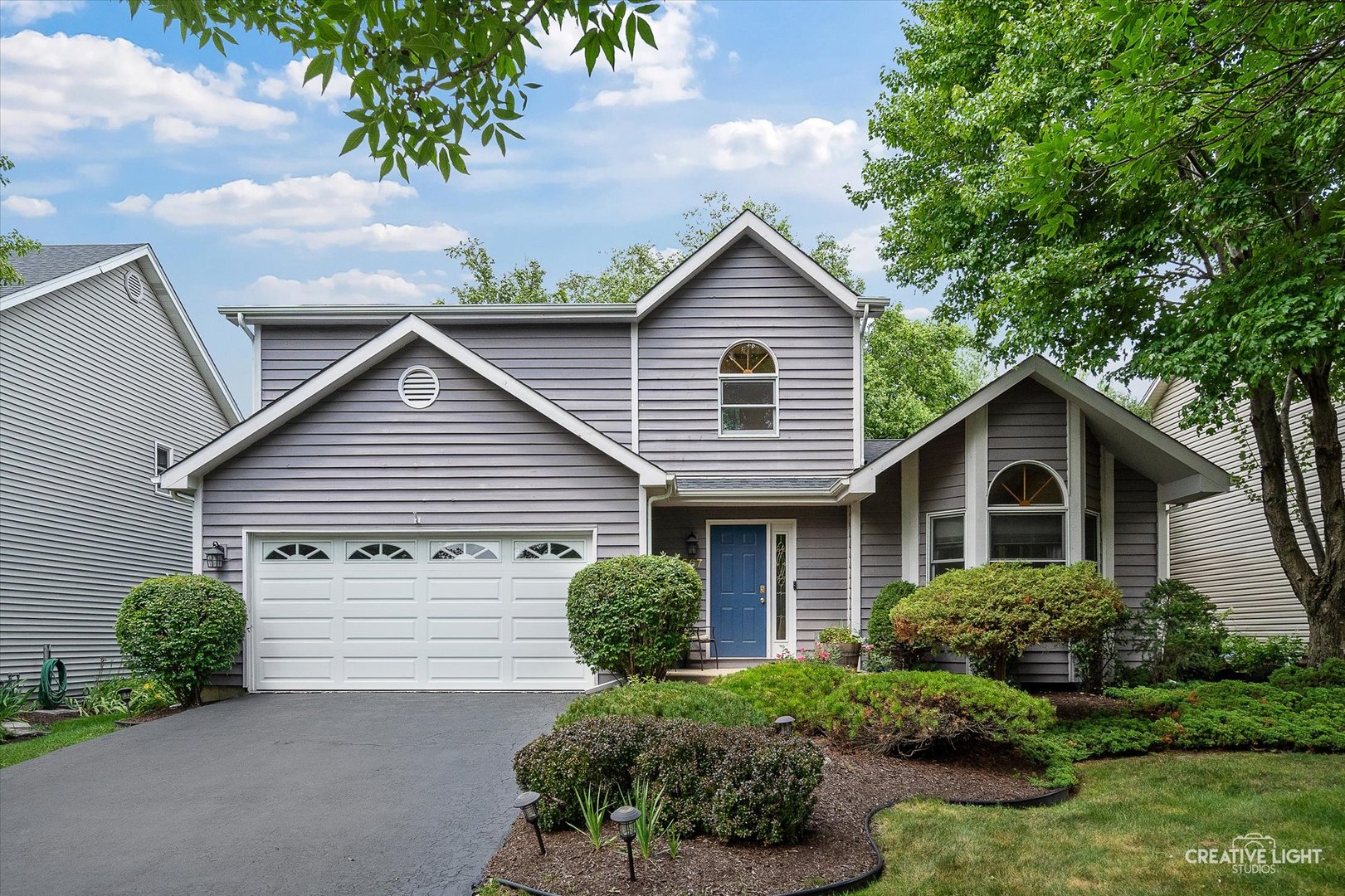 567 Roxbury Drive, Naperville, IL 60565