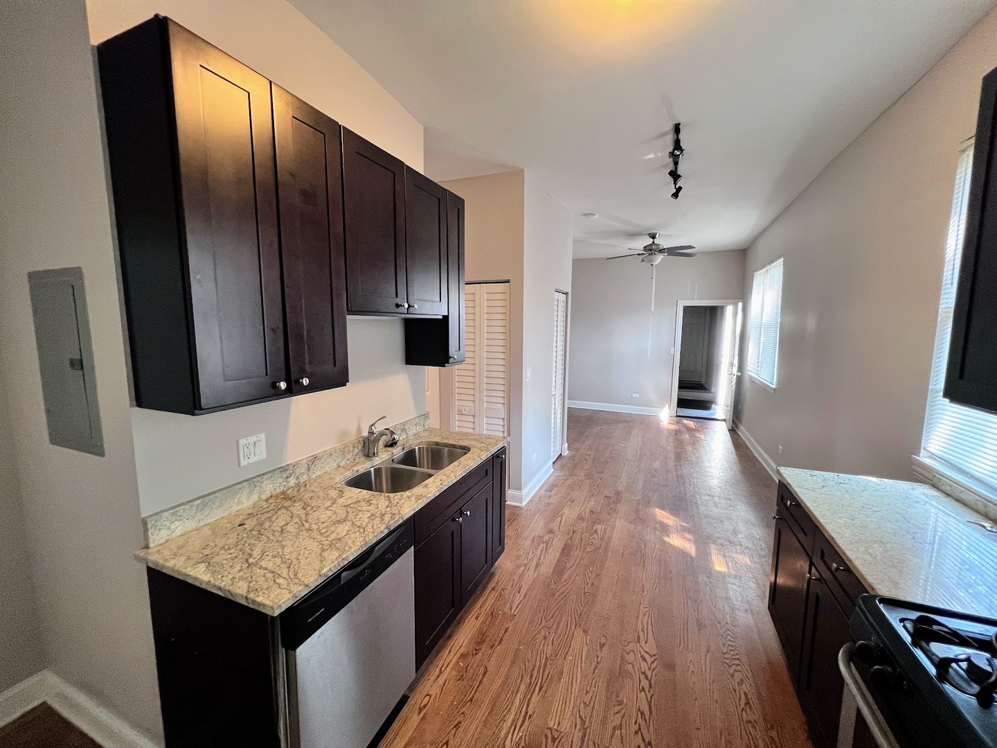 3501 W Cortland Street #1R, Chicago, IL 60647