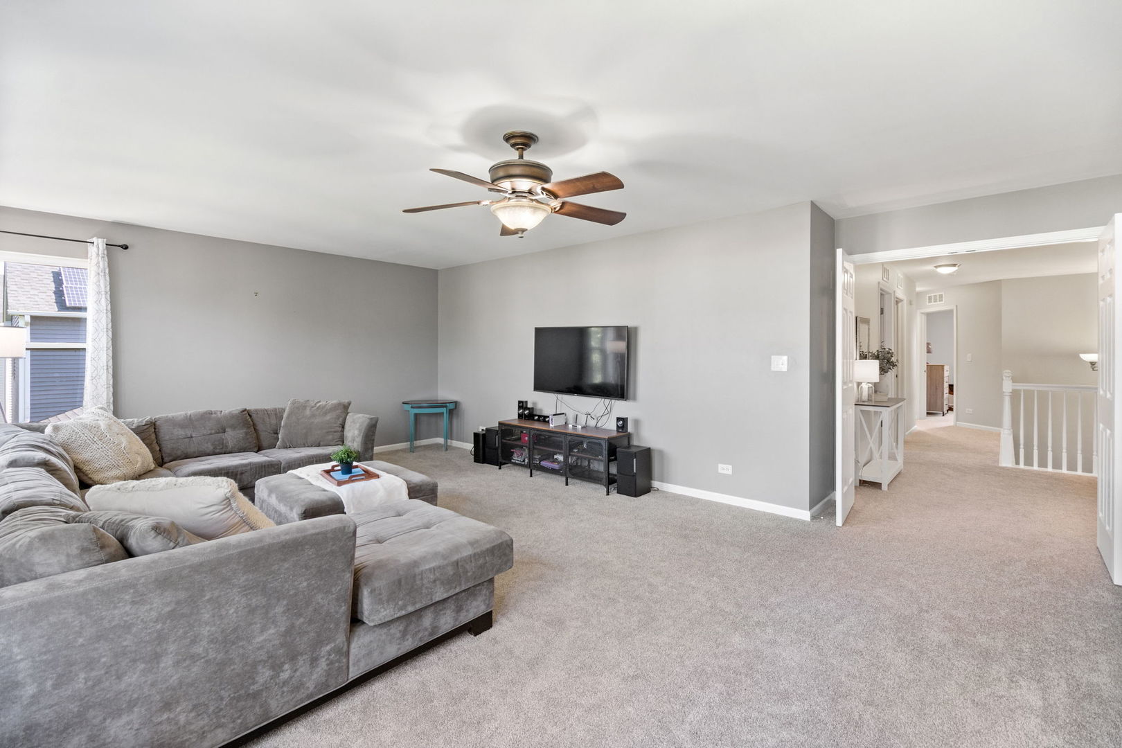 411 Frankfort Avenue, Oswego, IL 60543