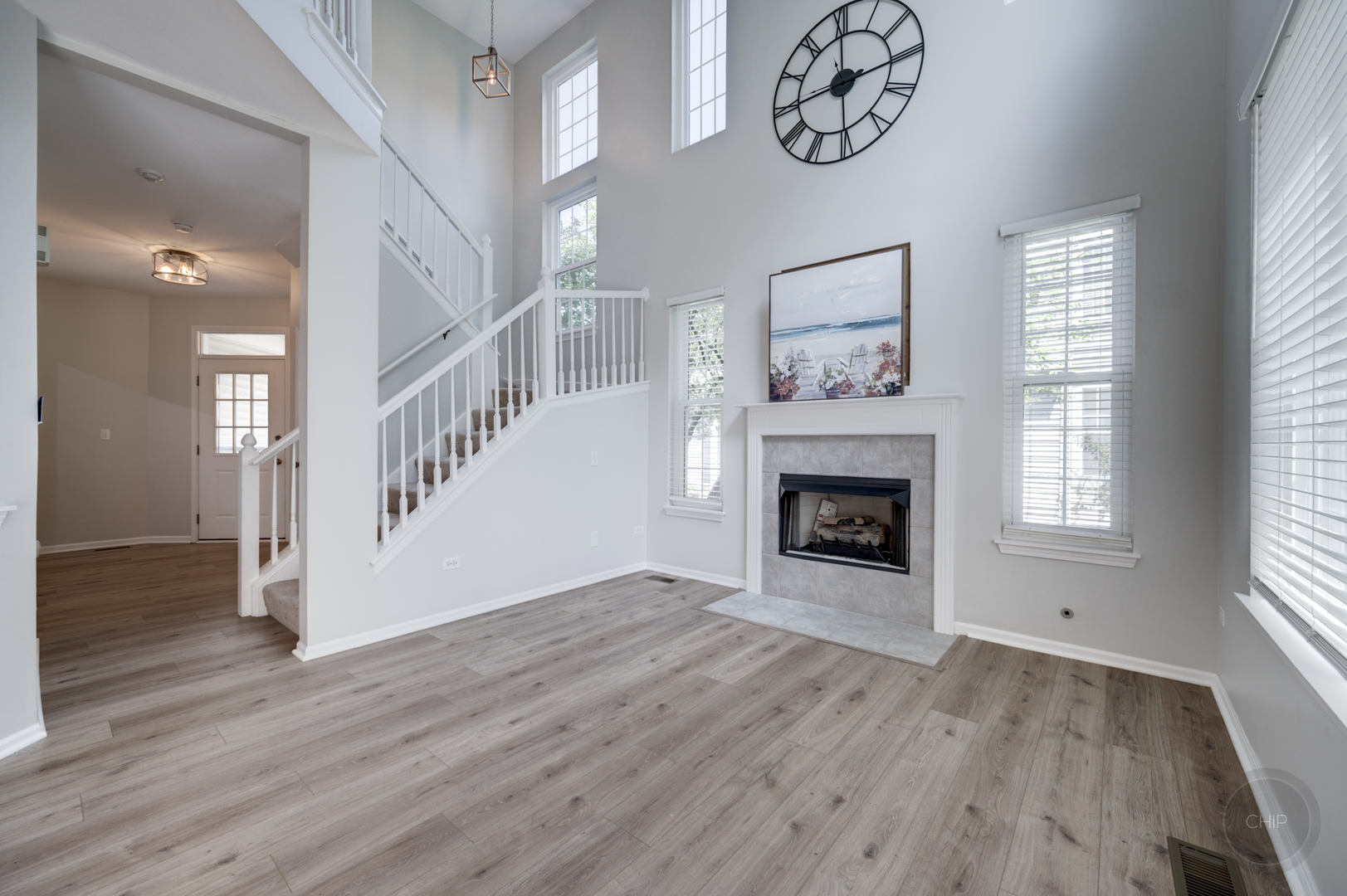 2835 White Thorn Circle, Naperville, IL 60564
