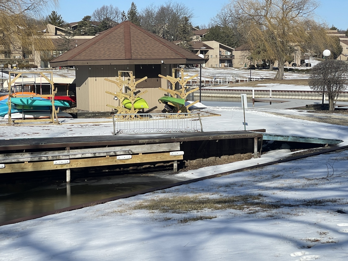 45 Nassau Colony #4, Fox Lake, IL 60020