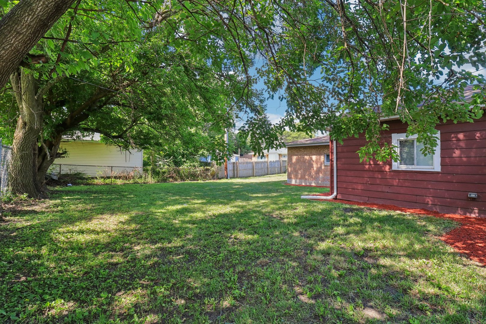 2751 N Oxford Drive, Markham, IL 60428
