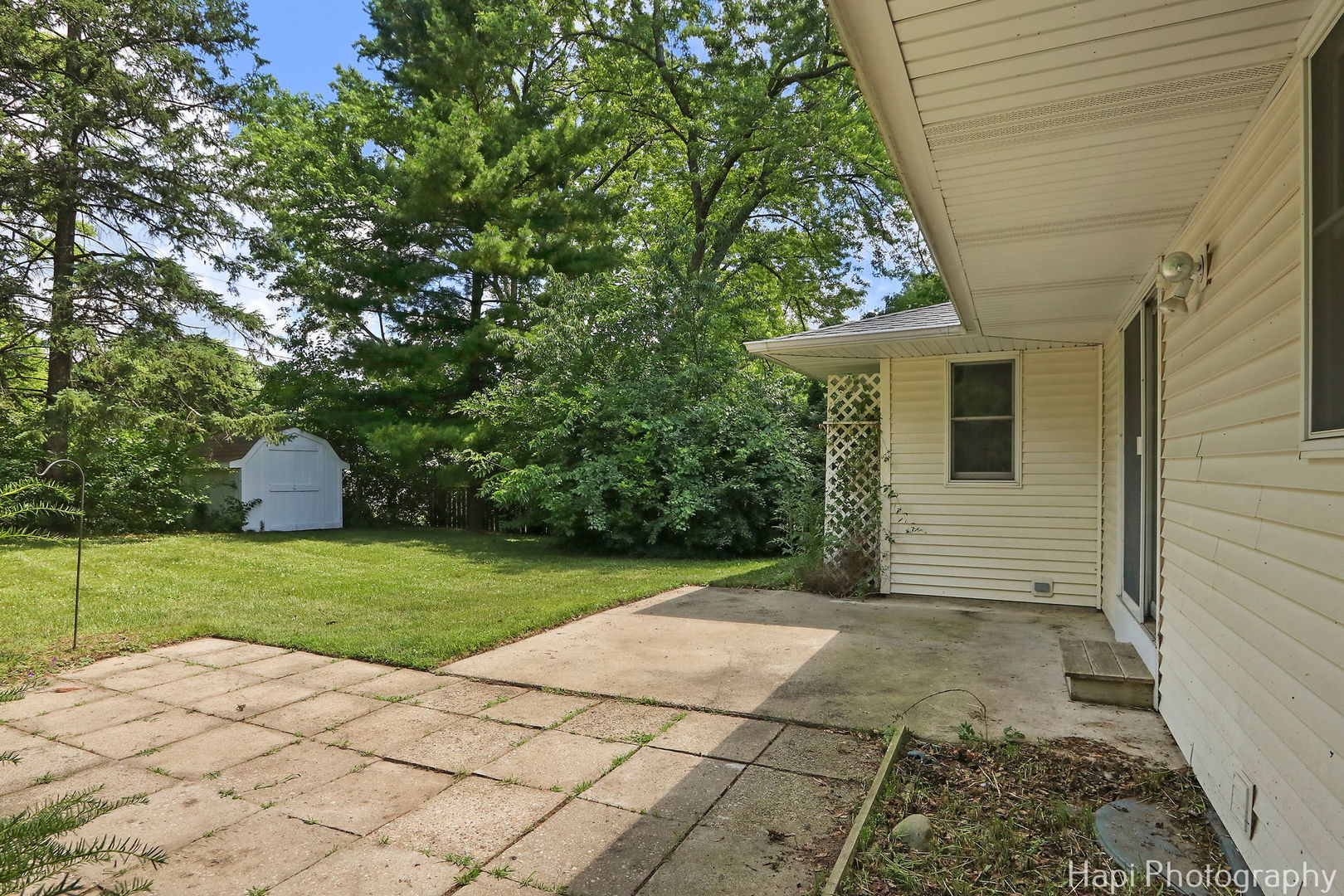 3320 W Skyway Drive, McHenry, IL 60050