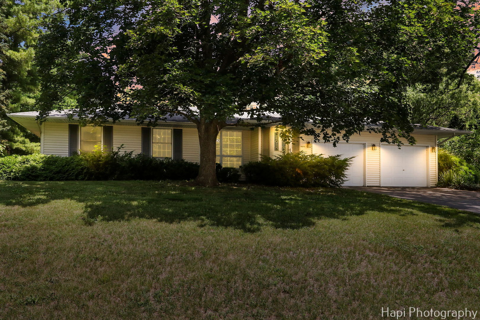 3320 W Skyway Drive, McHenry, IL 60050