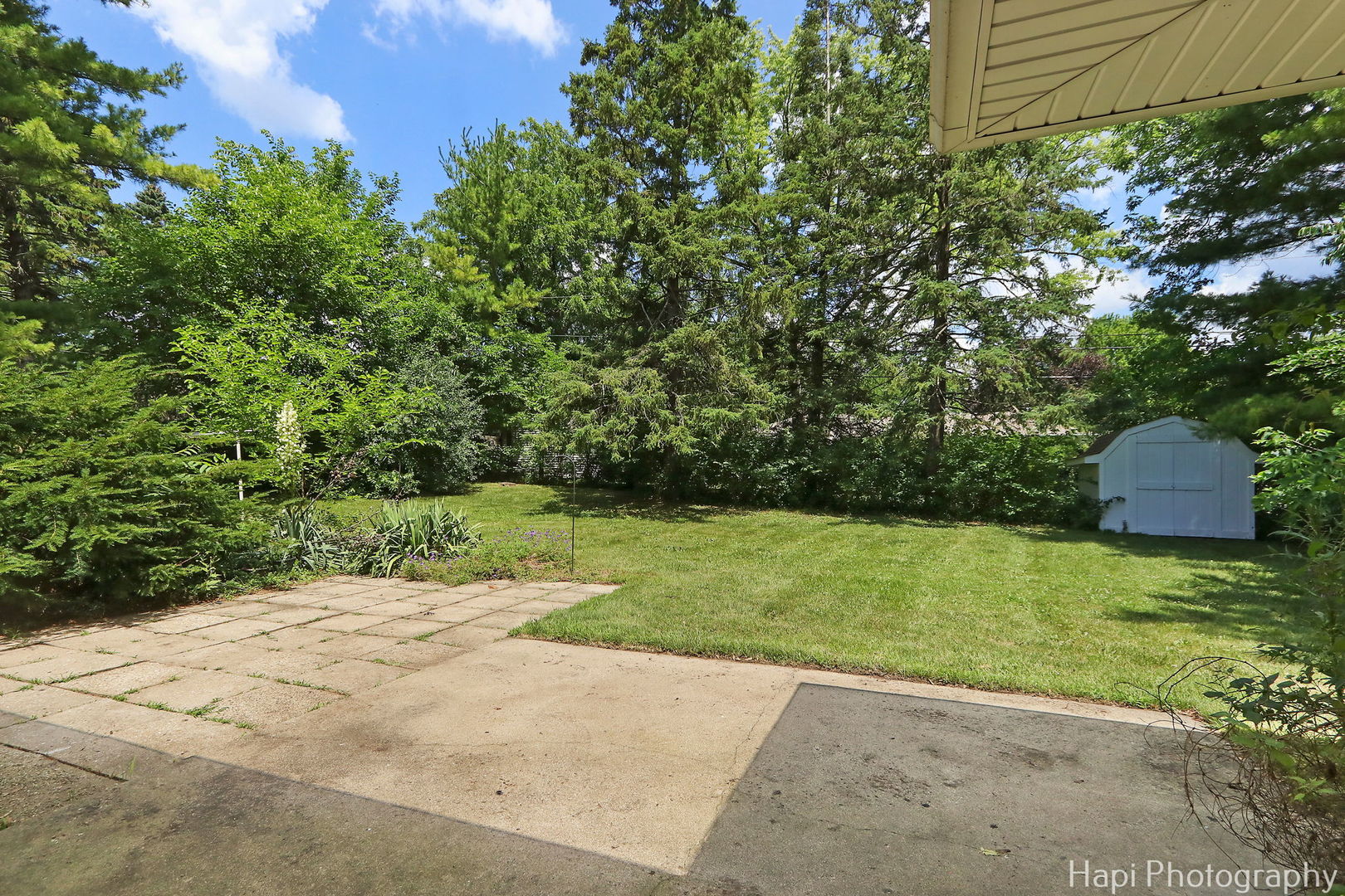 3320 W Skyway Drive, McHenry, IL 60050