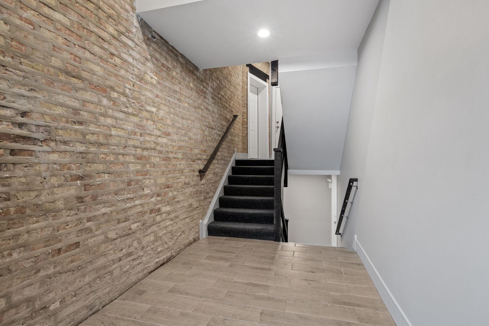 5231 S Indiana Avenue #3, Chicago, IL 60615