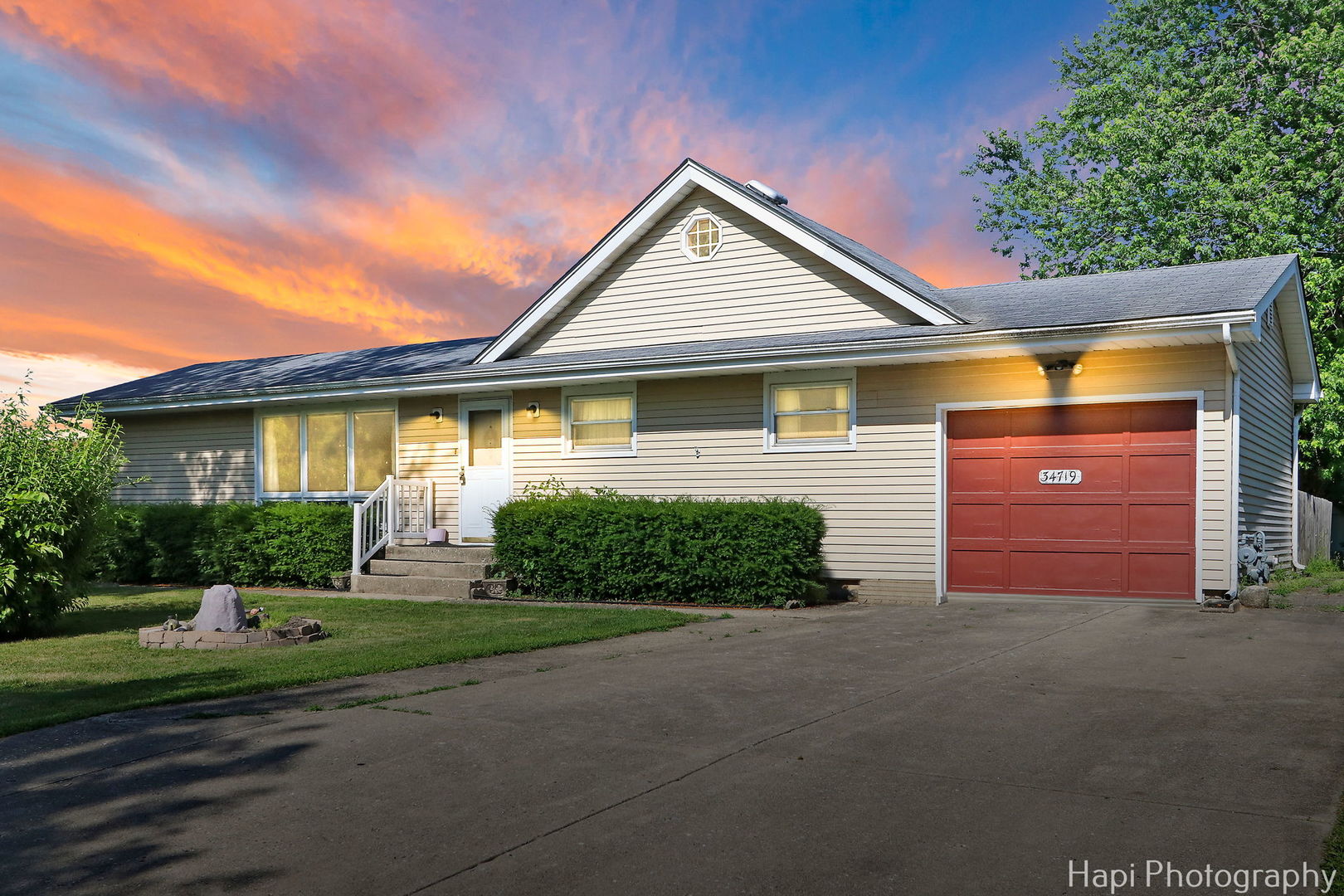 34719 N Nokomis Trail, McHenry, IL 60051