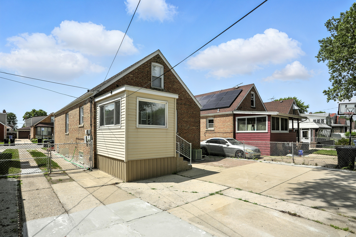 2808 W 84th Street, Chicago, IL 60652
