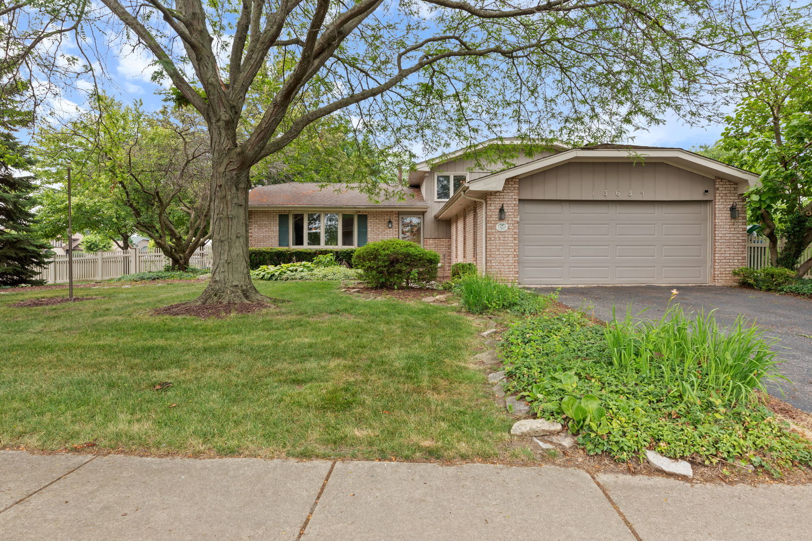 13635 W Ironwood Circle, Homer Glen, IL 60491