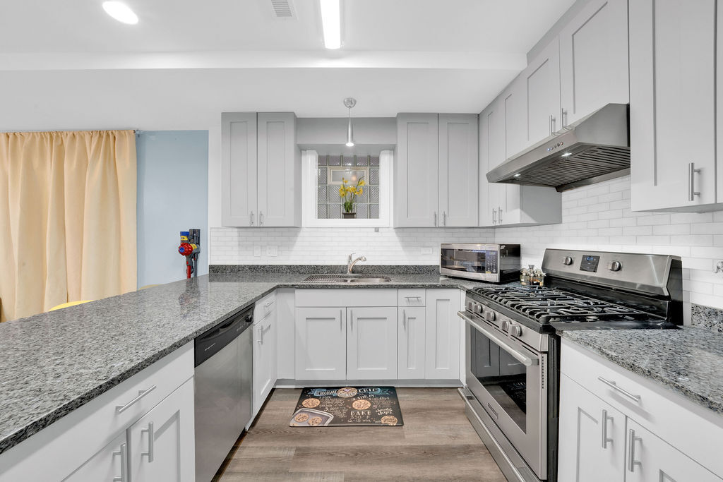25 E 26TH Street #1, Chicago, IL 60616