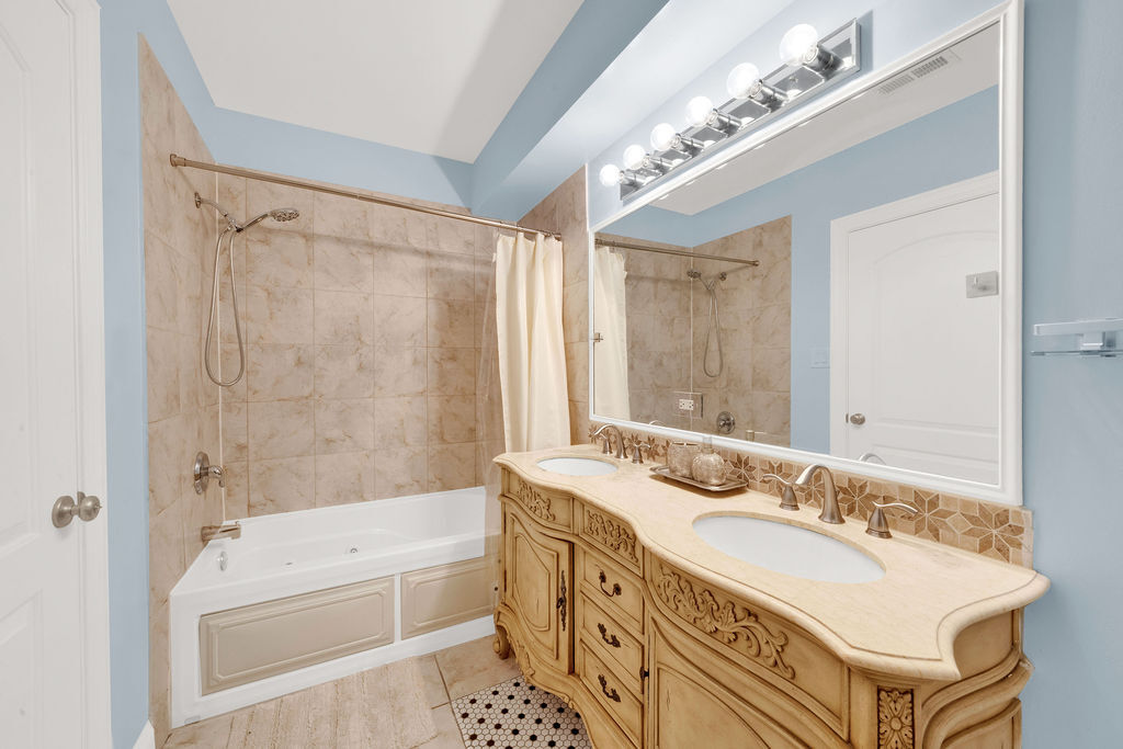 25 E 26TH Street #1, Chicago, IL 60616