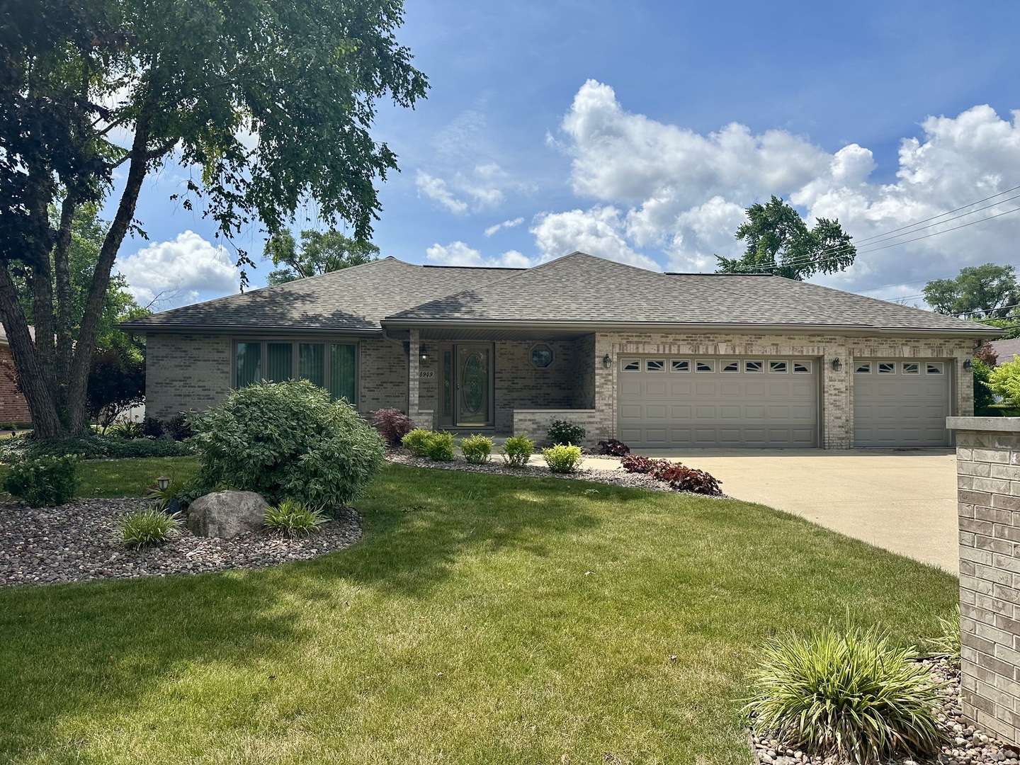 4949 141st Street, Crestwood, IL 60418