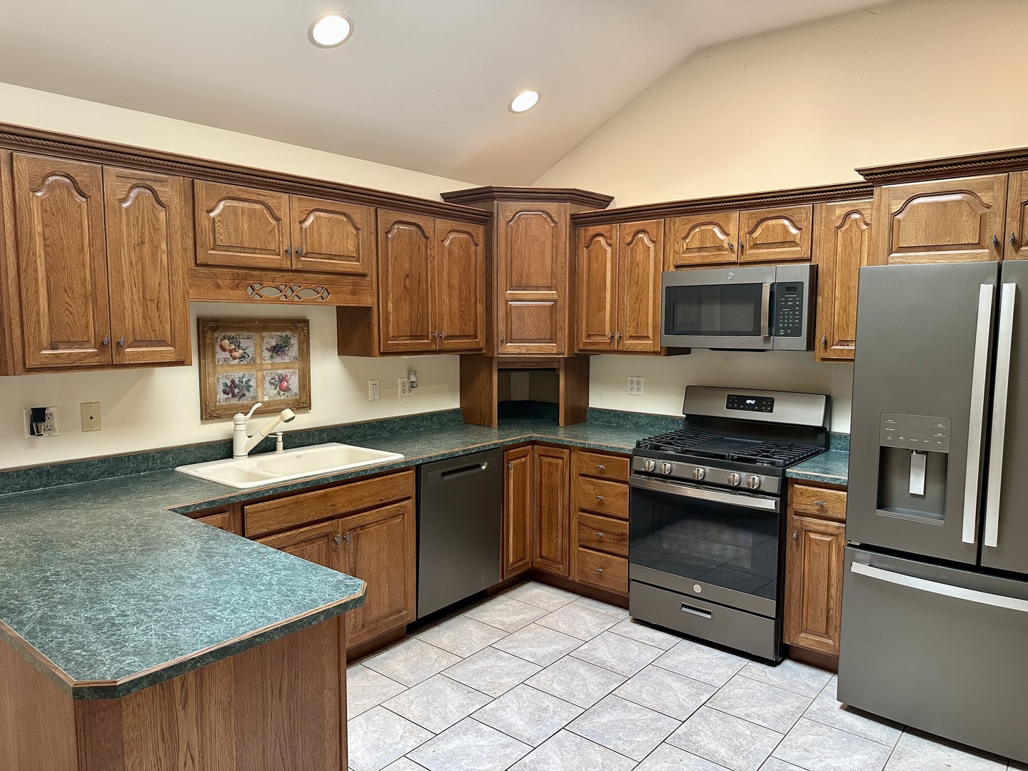 4949 141st Street, Crestwood, IL 60418