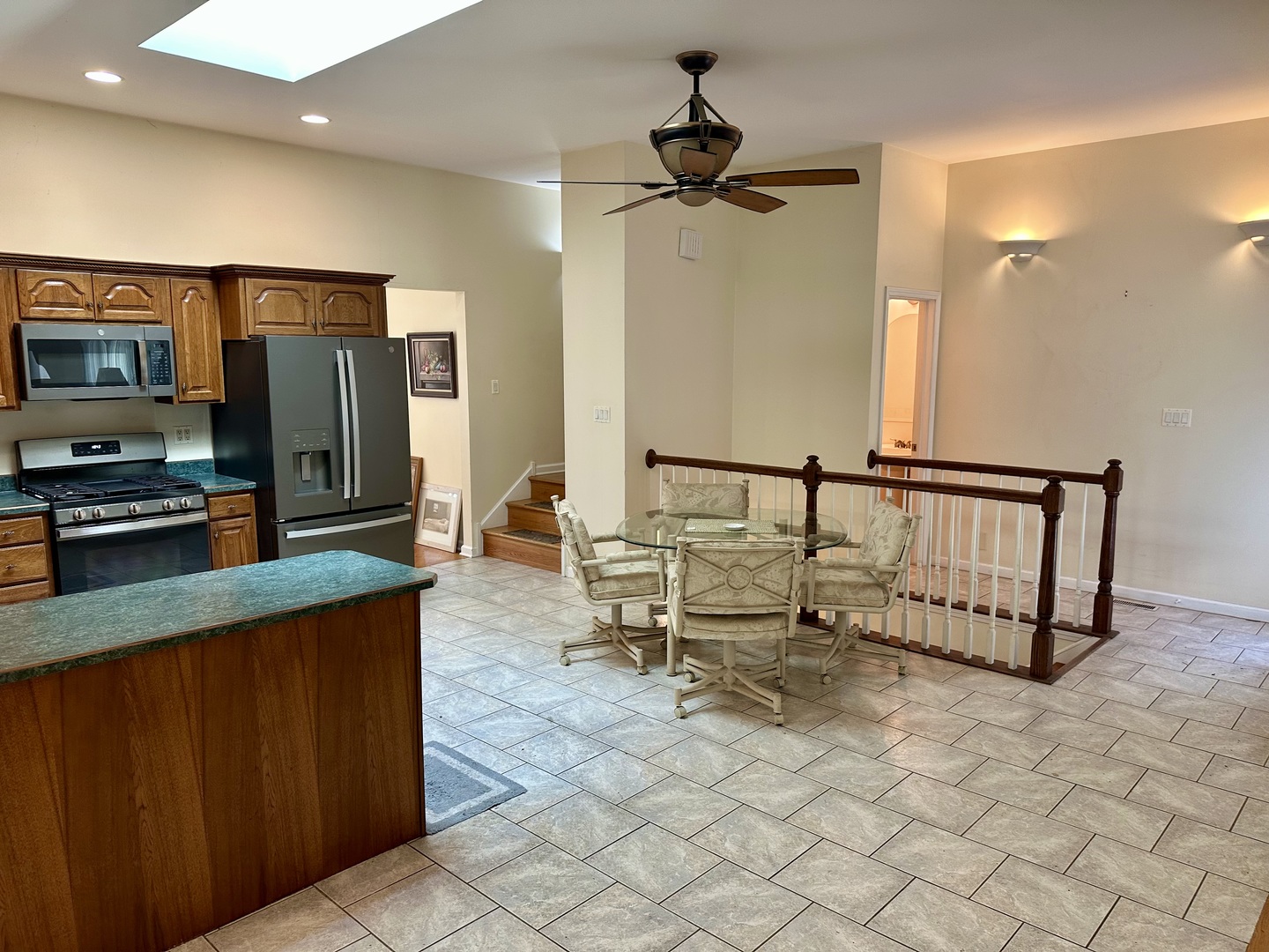 4949 141st Street, Crestwood, IL 60418