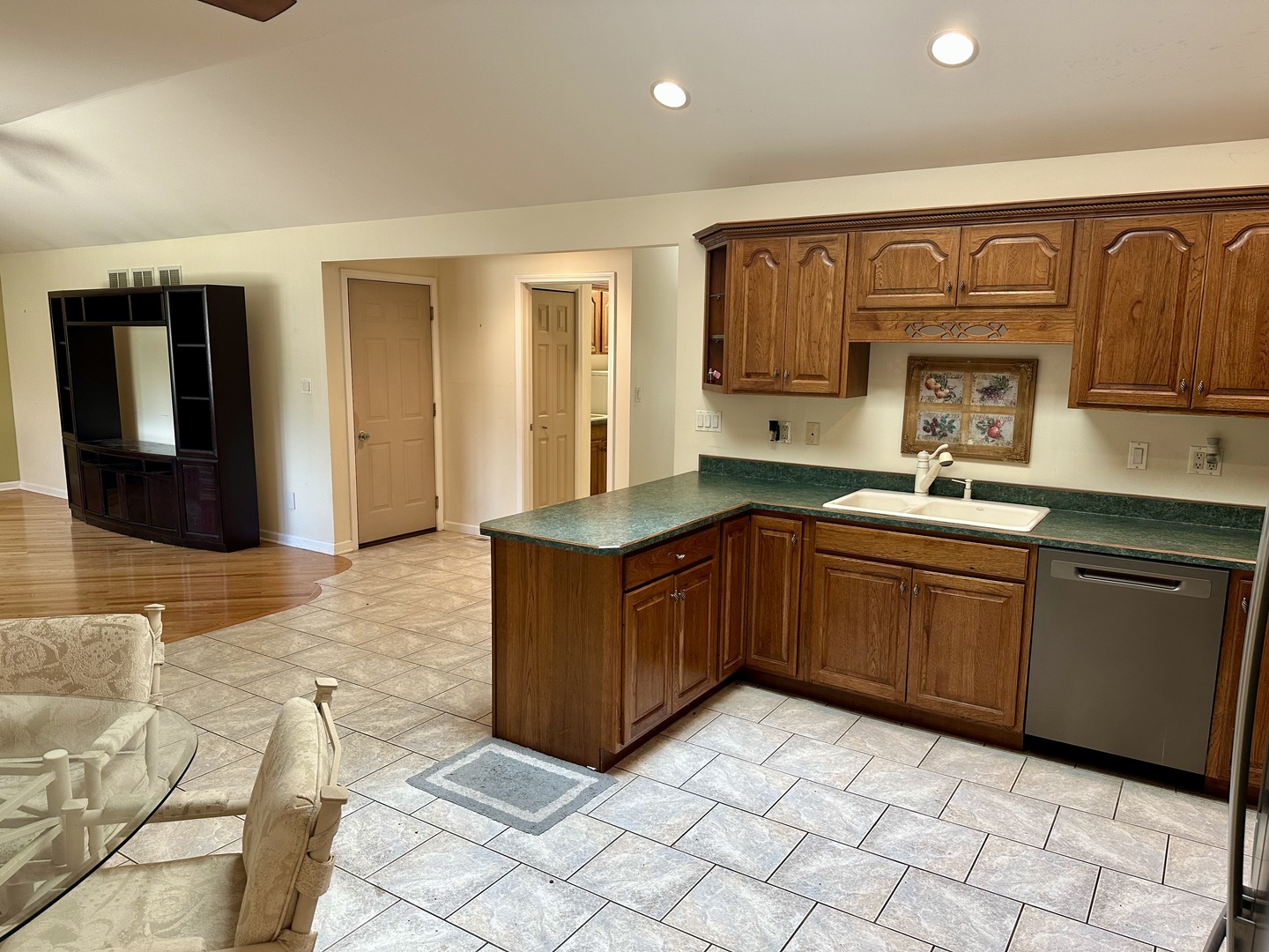 4949 141st Street, Crestwood, IL 60418