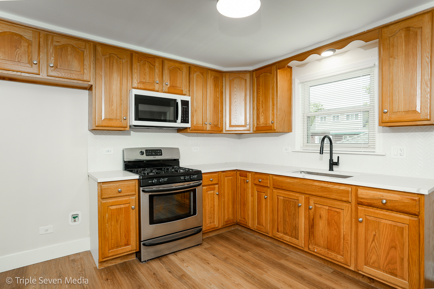 18352 Cowing Court, Homewood, IL 60430