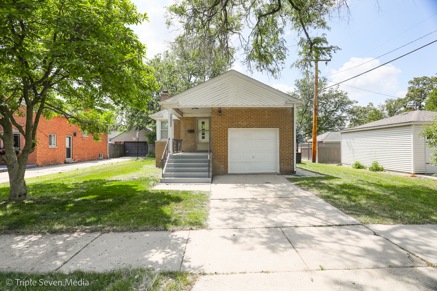 18352 Cowing Court, Homewood, IL 60430
