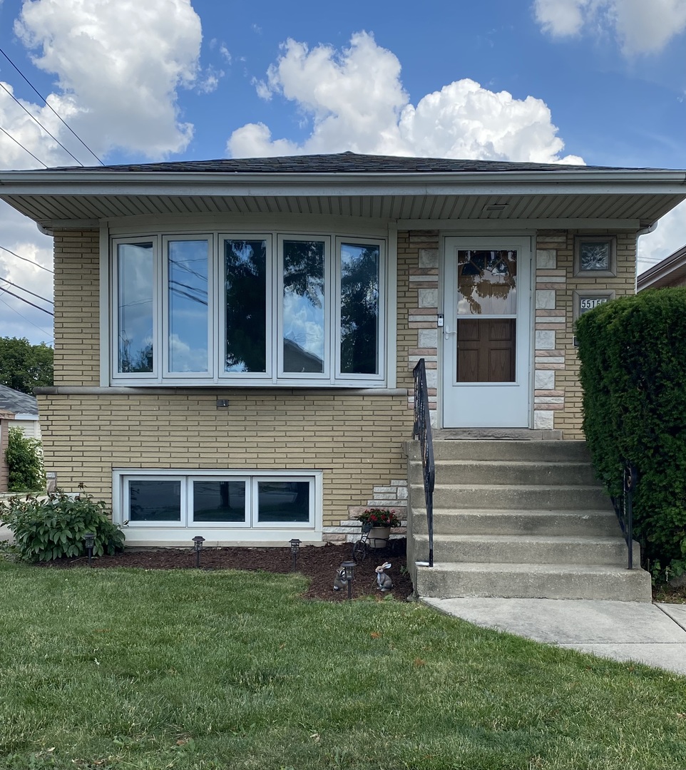 5515 S Mason Avenue, Chicago, IL 60638