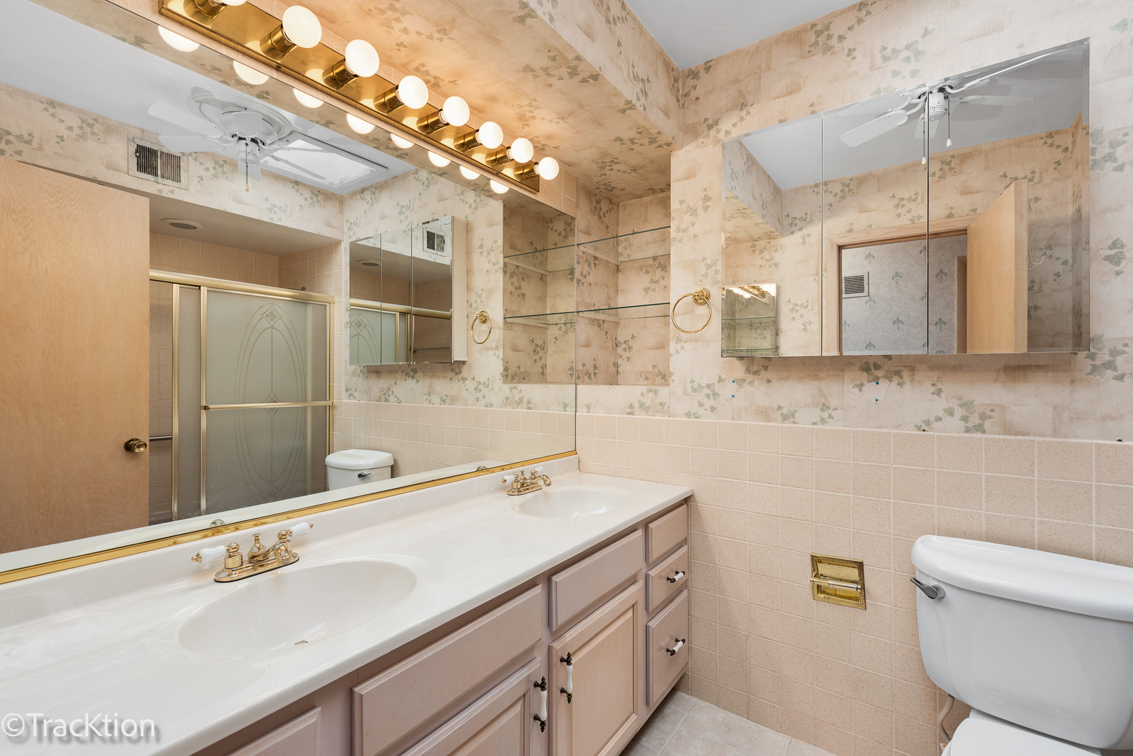 11107 Kingston Street, Westchester, IL 60154