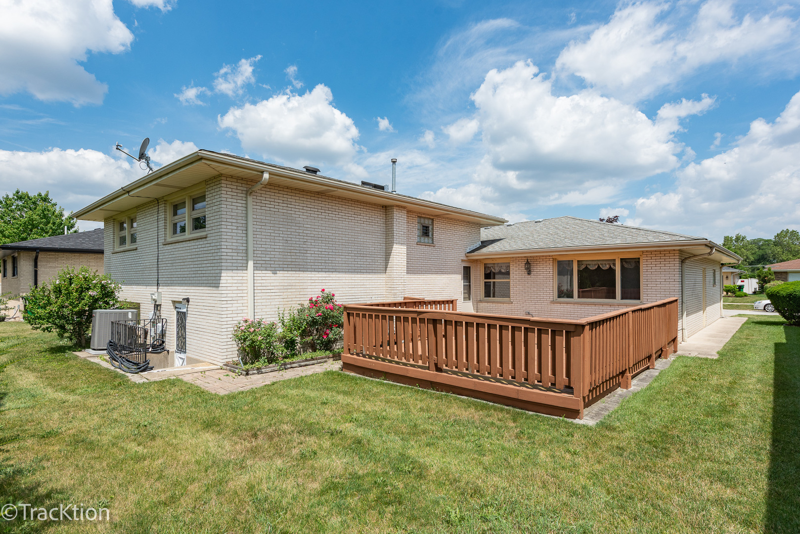 11107 Kingston Street, Westchester, IL 60154
