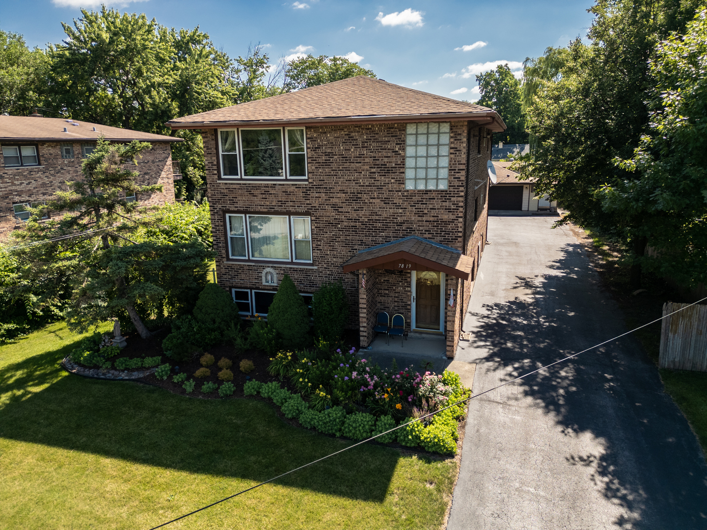 7819 Garden Lane, Justice, IL 60458