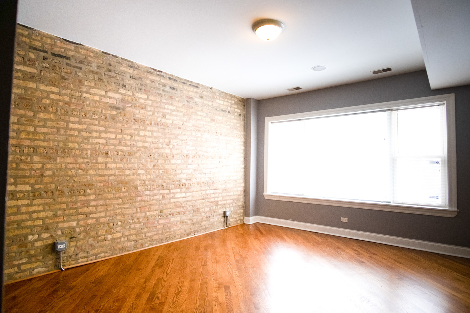 2319 W Rosemont Avenue #1, Chicago, IL 60659
