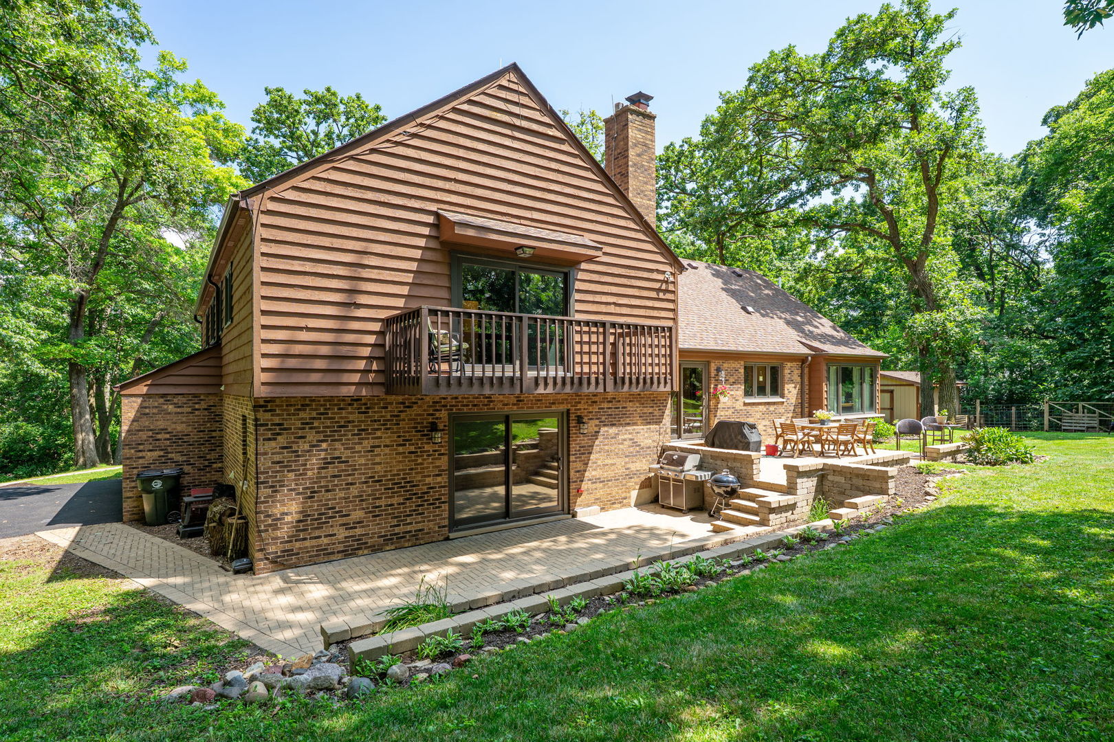 1313 Chatham Lane, Woodstock, IL 60098