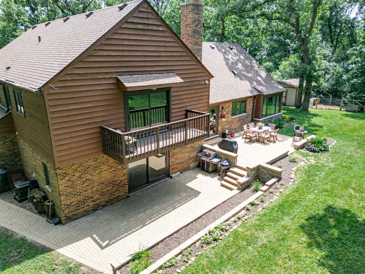 1313 Chatham Lane, Woodstock, IL 60098