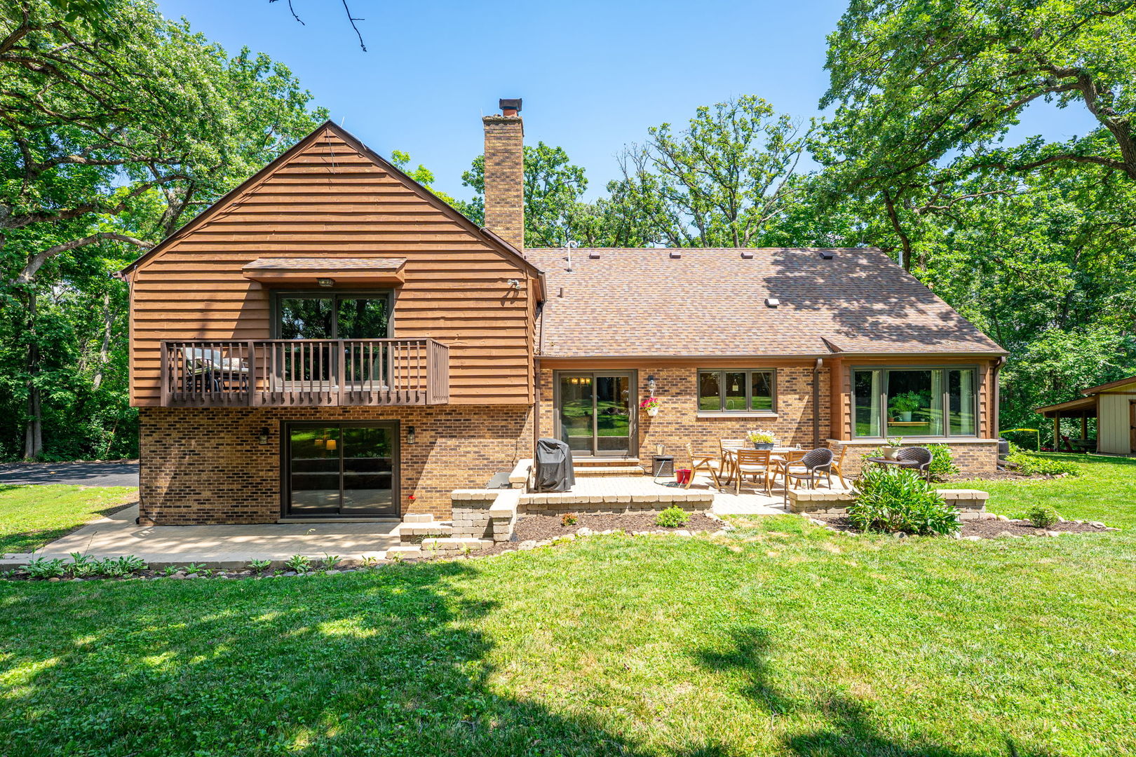 1313 Chatham Lane, Woodstock, IL 60098