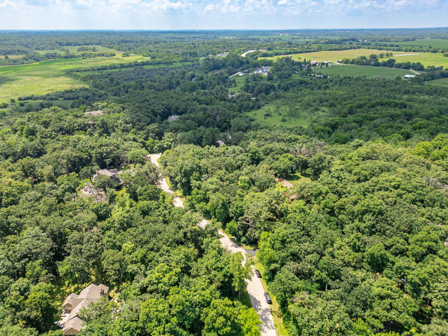 1313 Chatham Lane, Woodstock, IL 60098