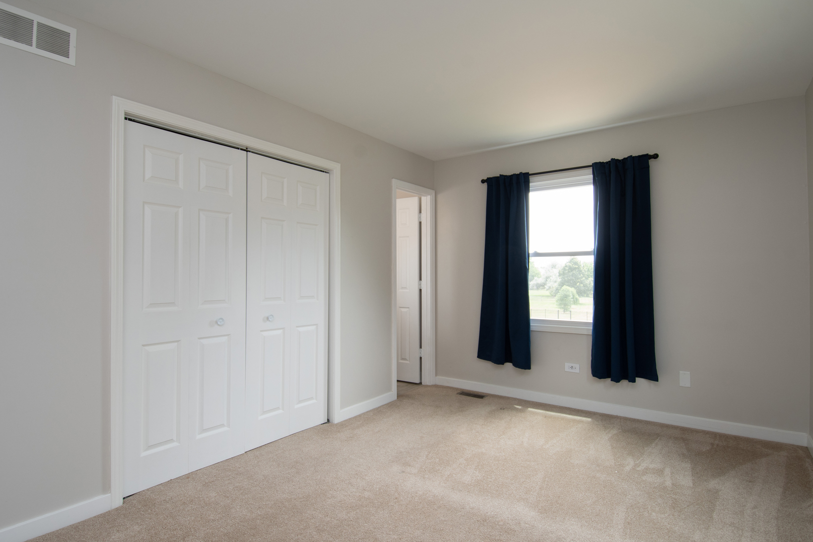 24243 Graver Lane, Naperville, IL 60564