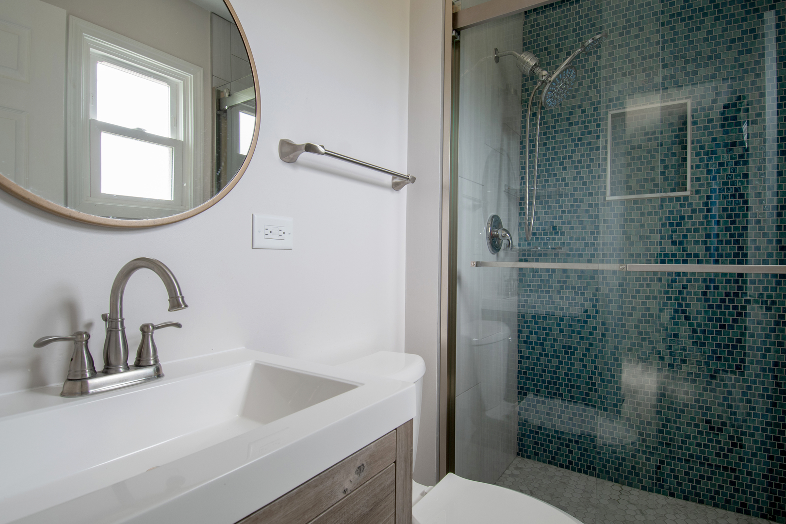 24243 Graver Lane, Naperville, IL 60564