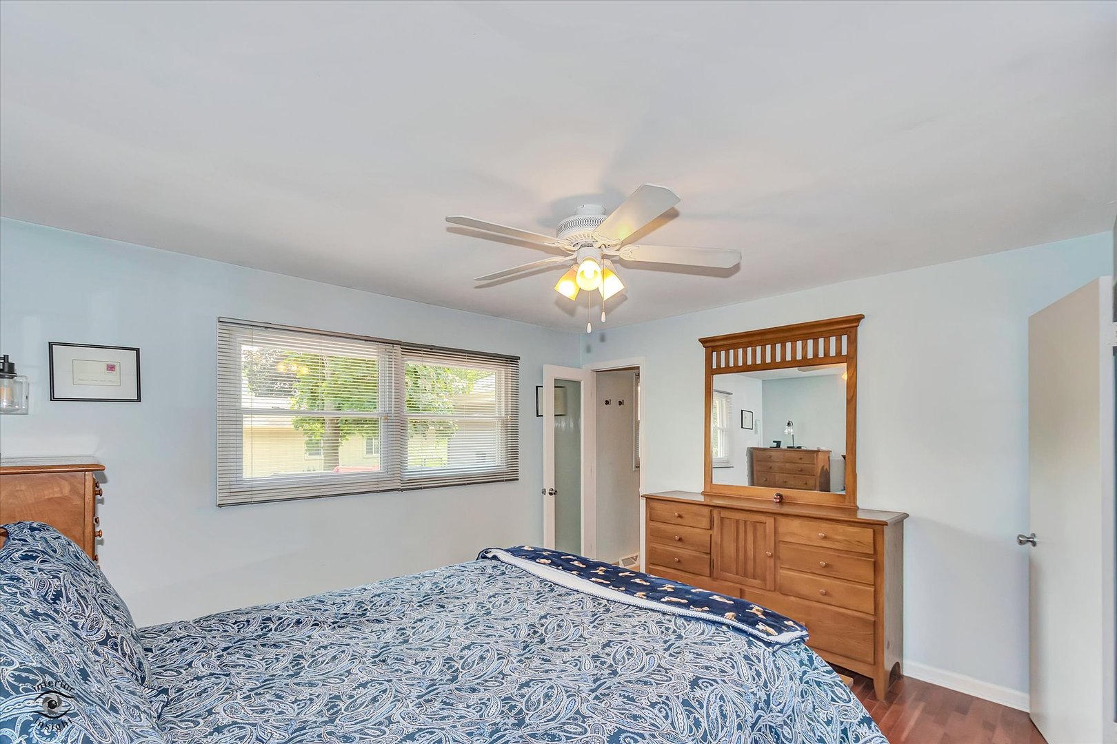 1029 Polly Court, Elgin, IL 60120