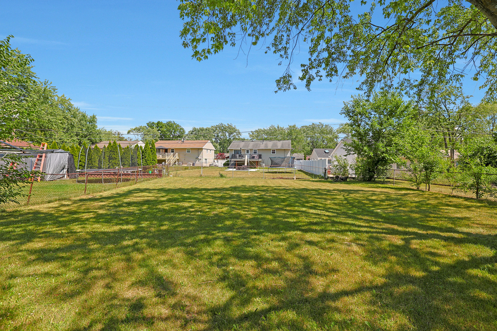 419 Waverly Avenue, Streamwood, IL 60107