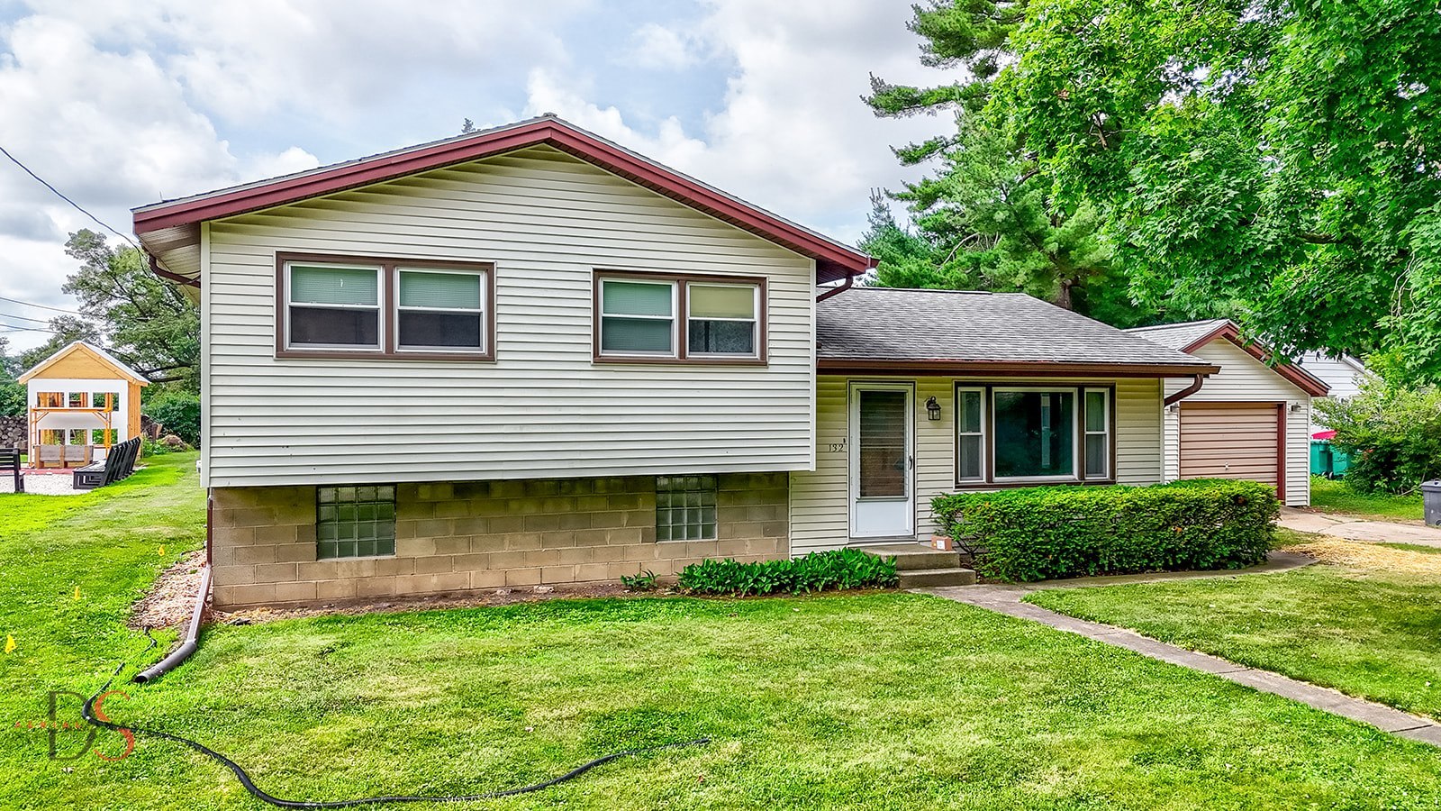 132 New Street, Seneca, IL 61360