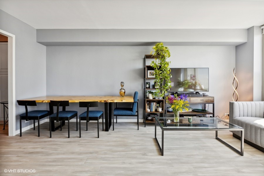 3600 N Lake Shore Drive #2223, Chicago, IL 60613
