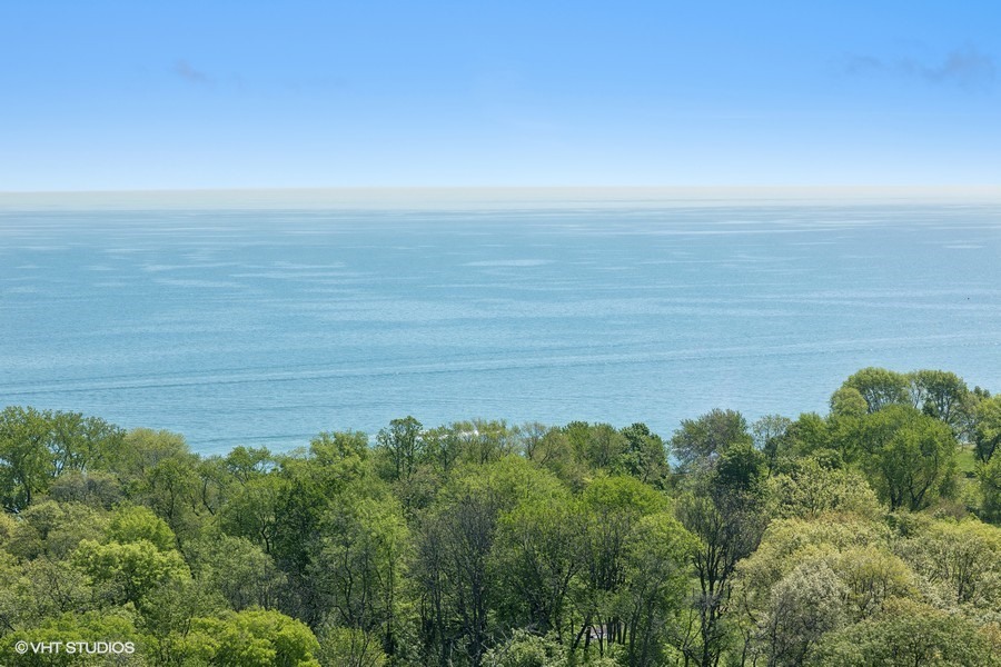 3600 N Lake Shore Drive #2223, Chicago, IL 60613