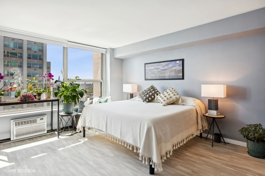 3600 N Lake Shore Drive #2223, Chicago, IL 60613