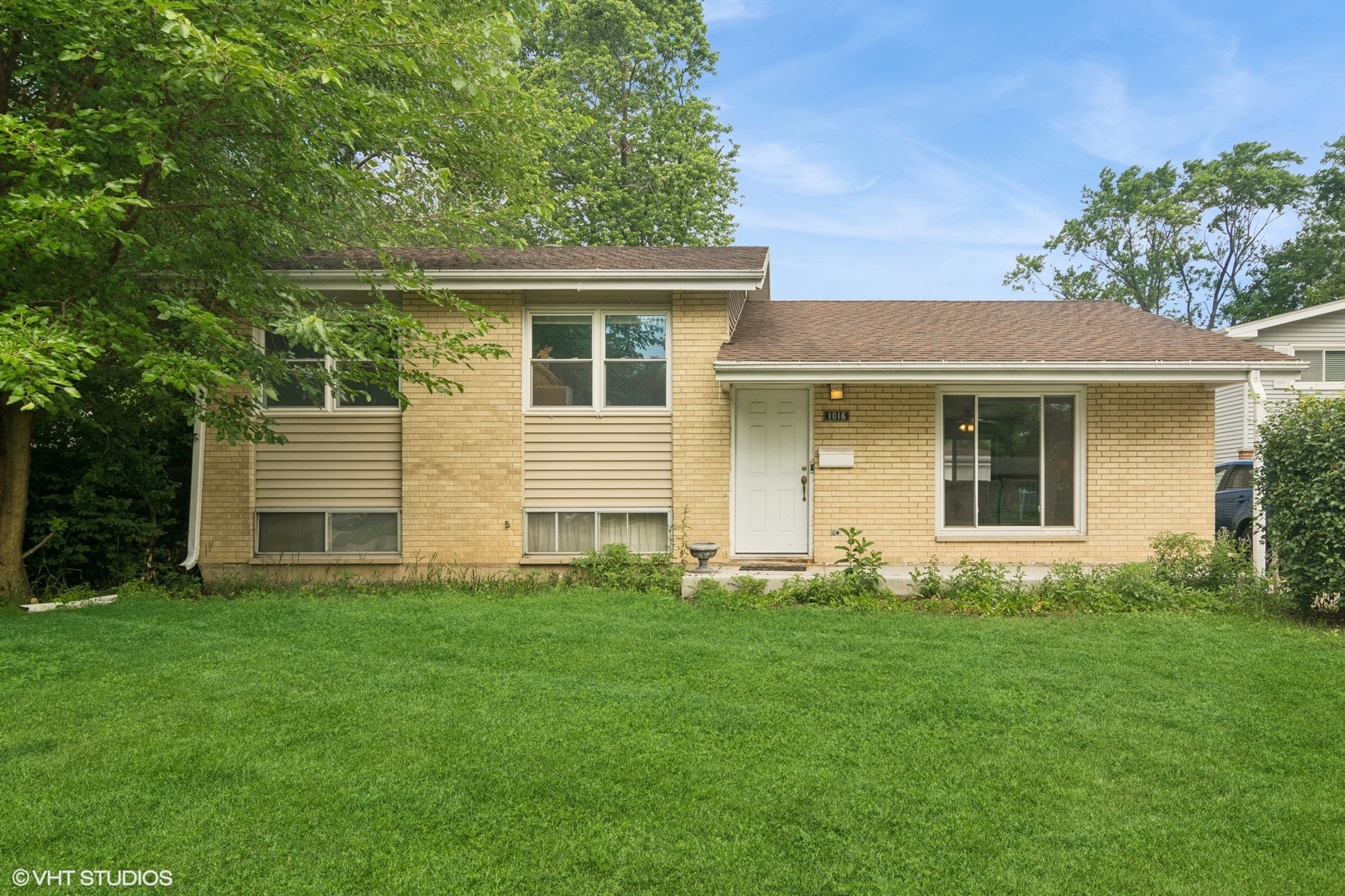 1016 BEVERLY Drive, Wheeling, IL 60090
