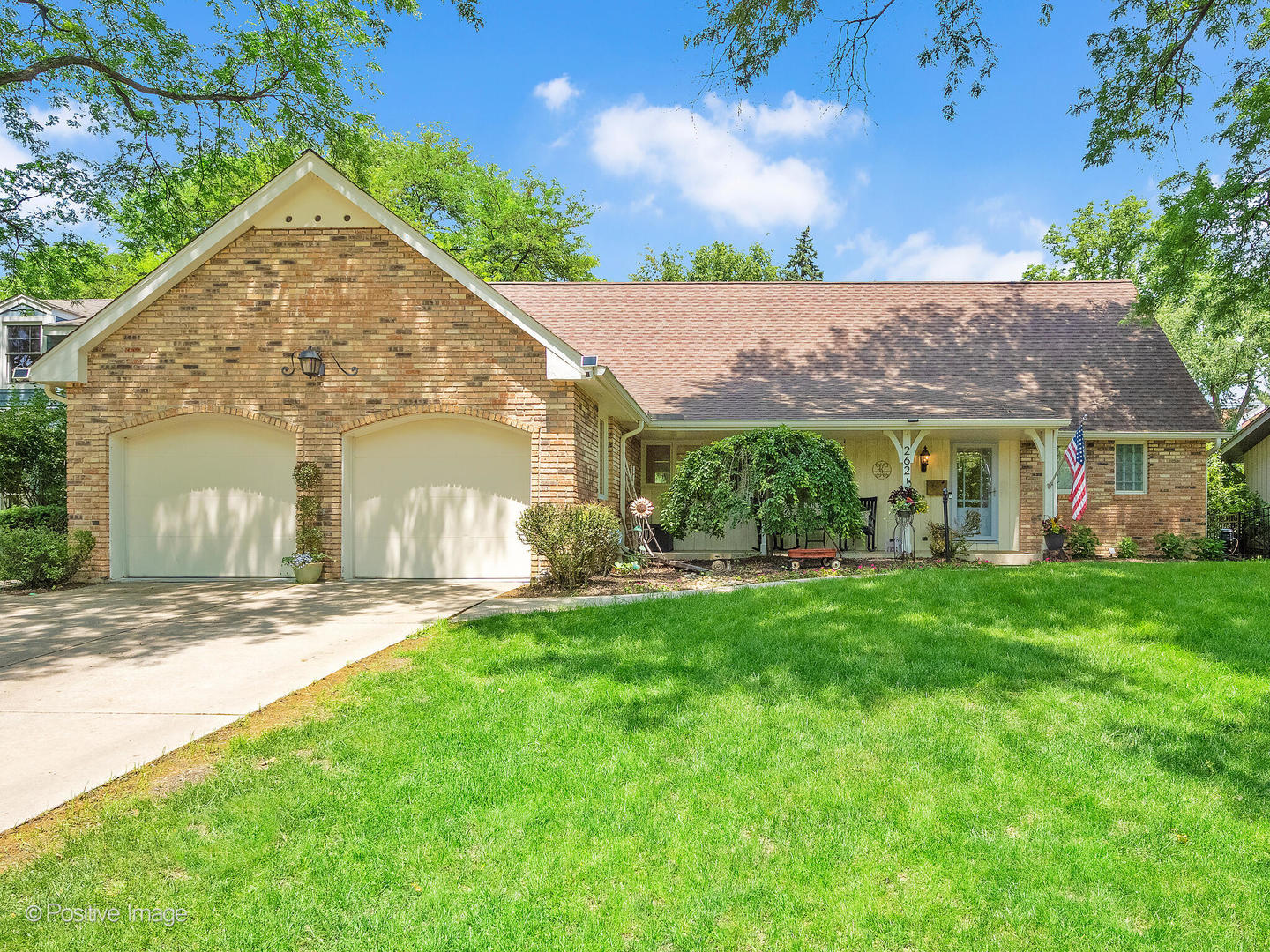 262 Sheffield Lane, Glen Ellyn, IL 60137