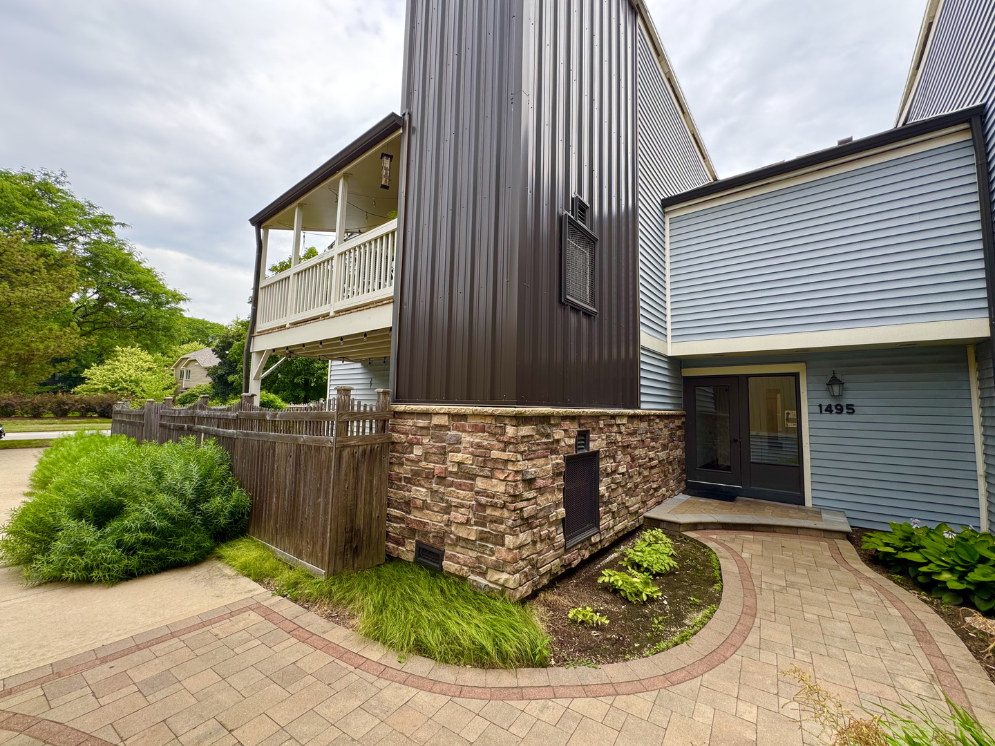 1495 S County Farm Road #2-4, Wheaton, IL 60189