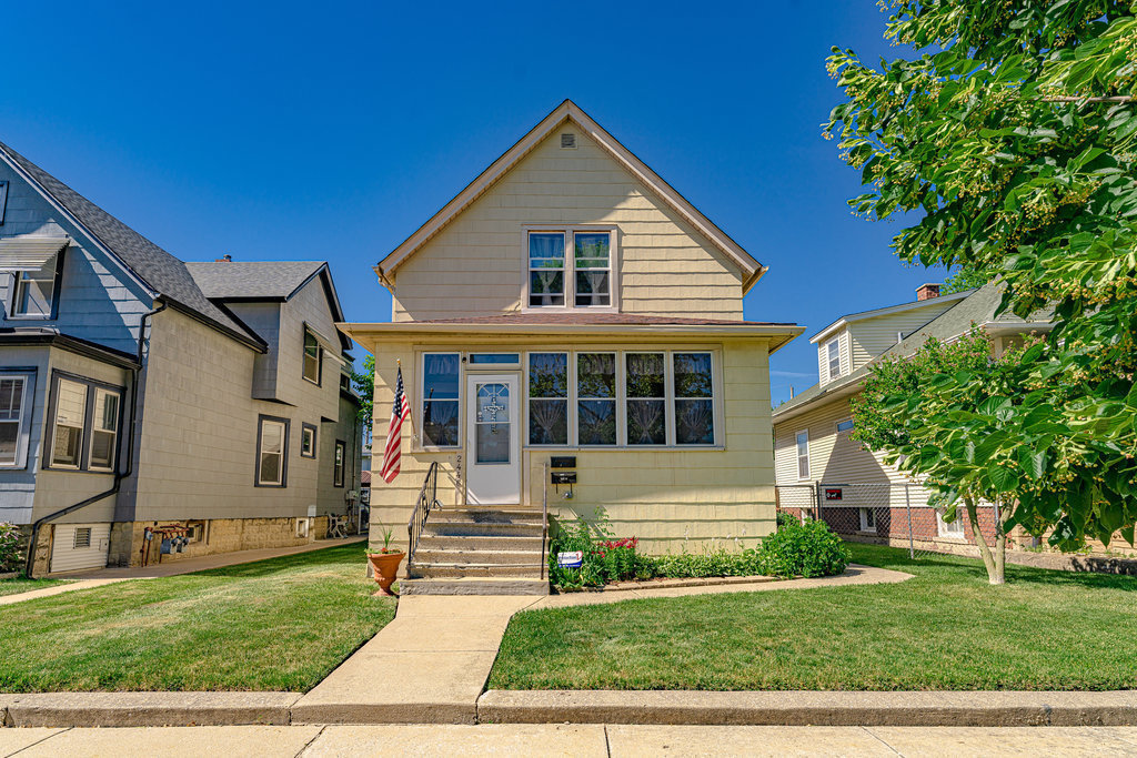 2446 lewis Street #2, Blue Island, IL 60406