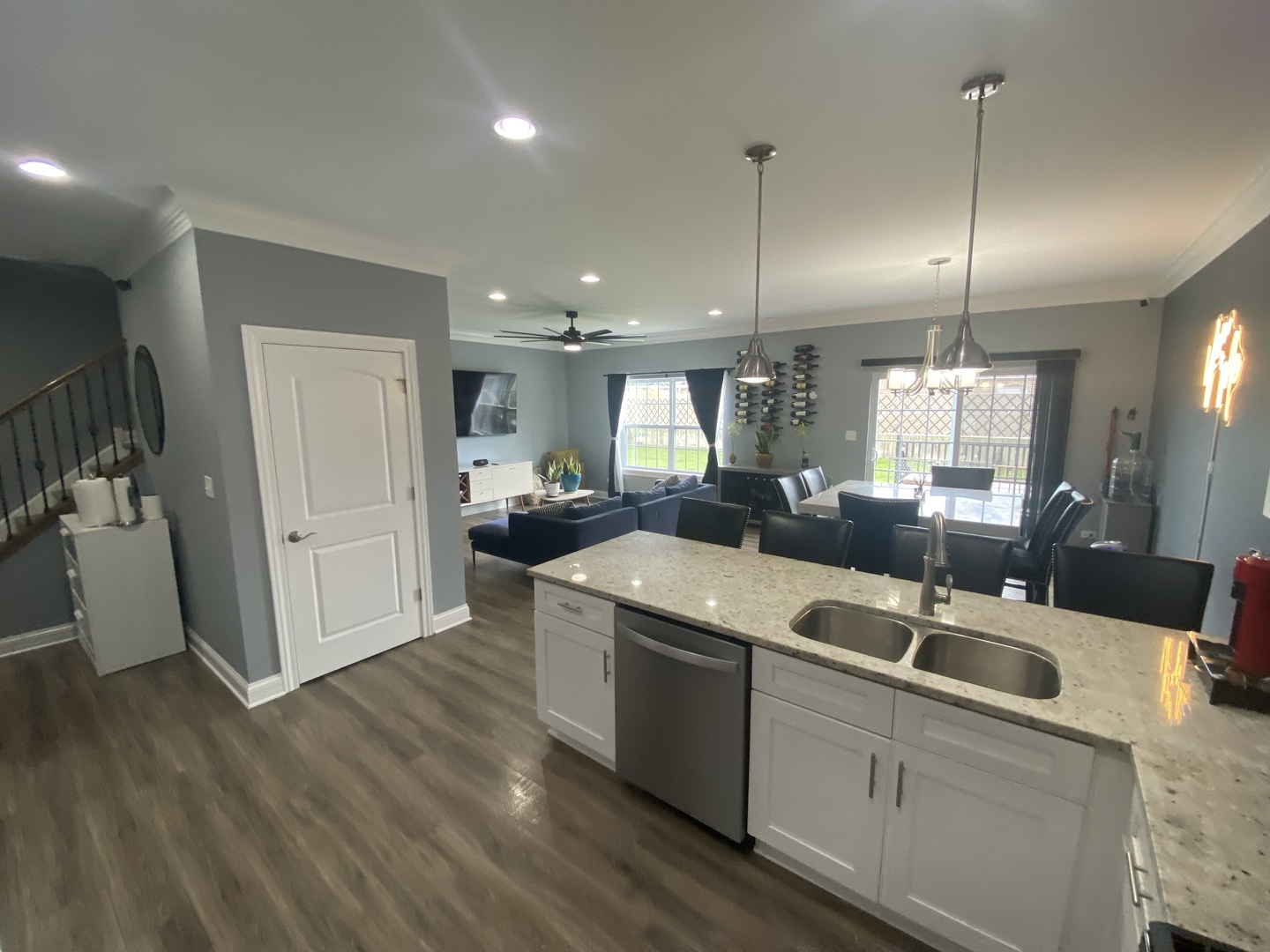 7009 W Crandall Avenue, Worth, IL 60482