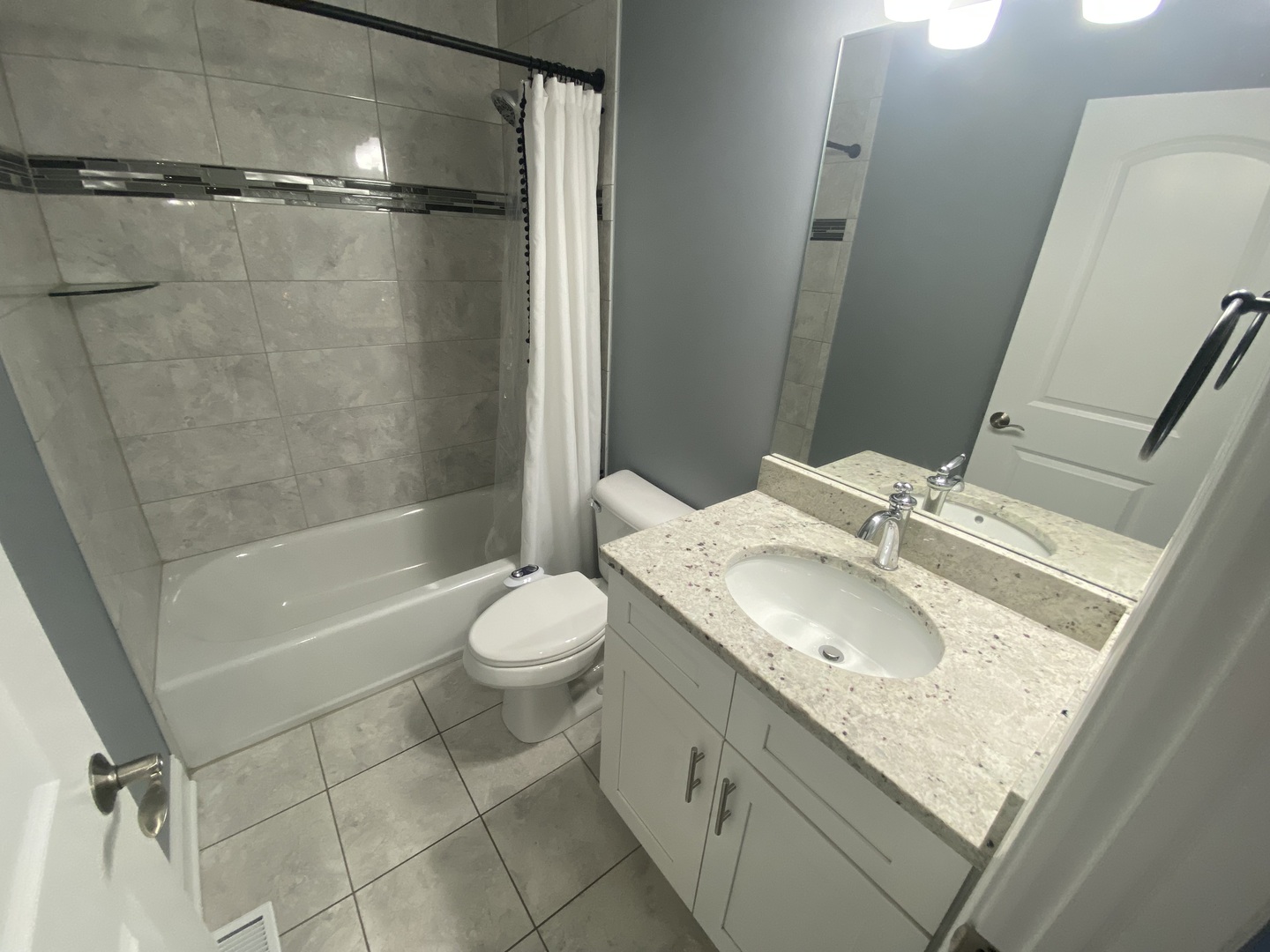 7009 W Crandall Avenue, Worth, IL 60482